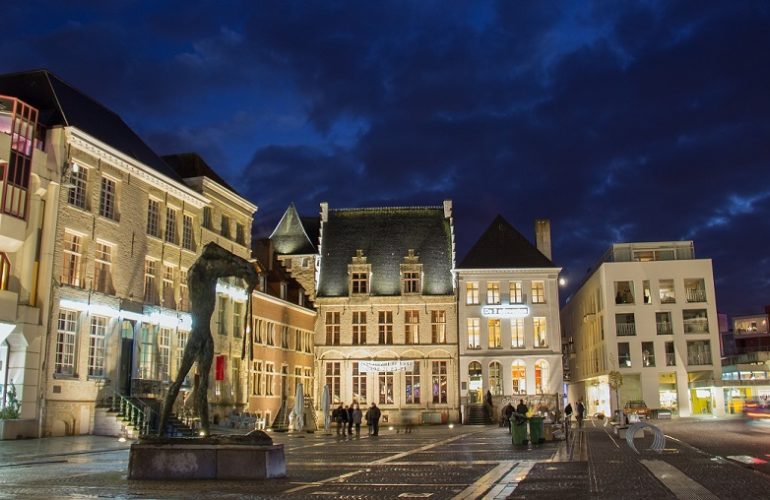 Stadhuis en omgeving markt - Oudenaarde - c-Jasper Demeulemeester - 3098