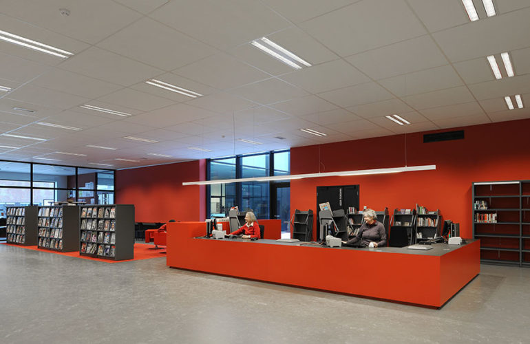 Stadsbibliotheek - Ieper - 01lr